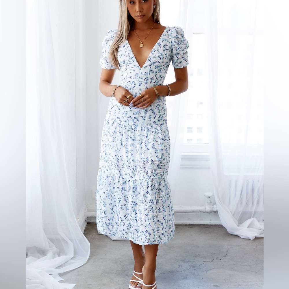 Hello Molly Blue Floral Midi Dress